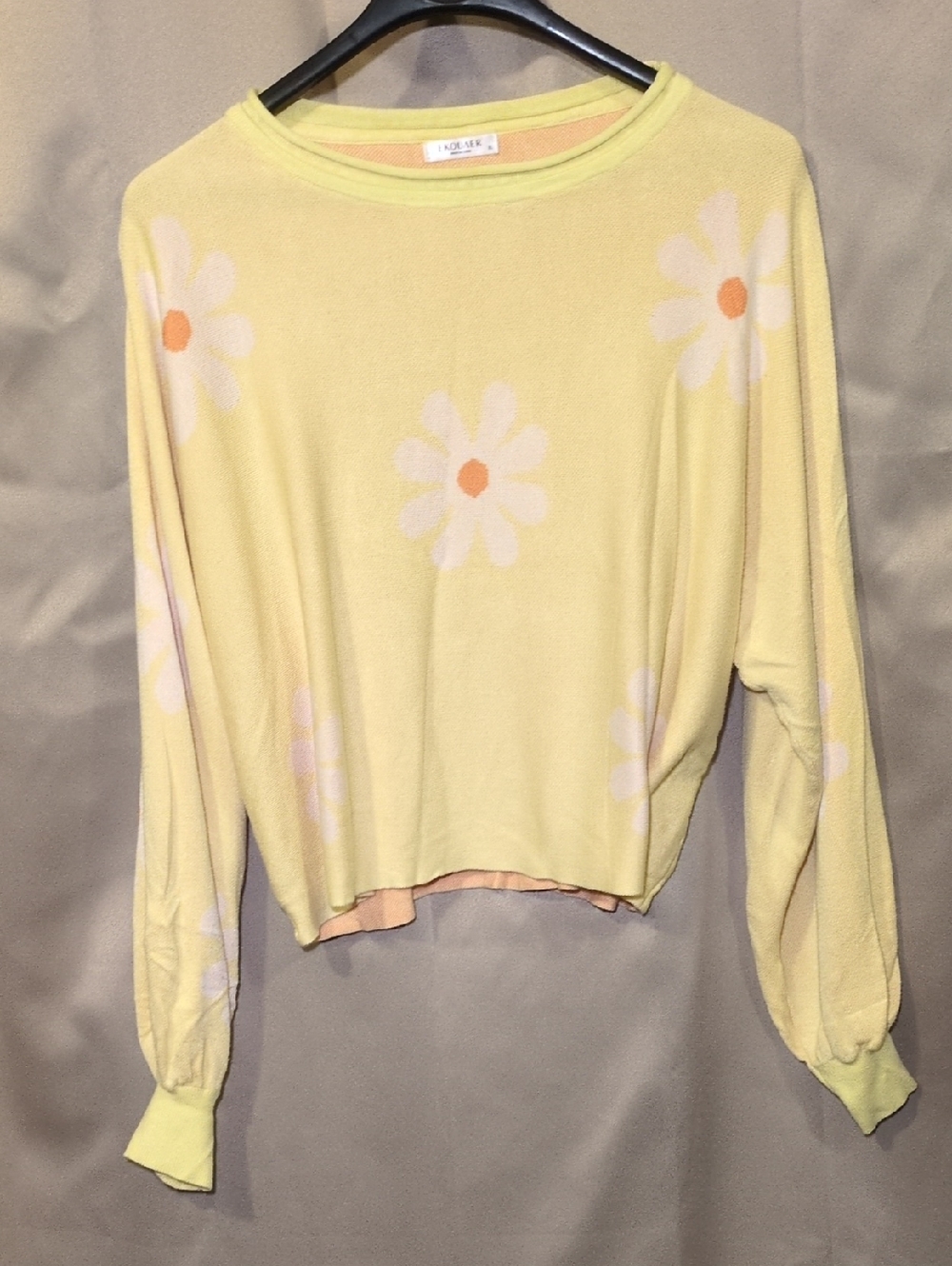 Yellow Daisy Print Crewneck Sweatshirt